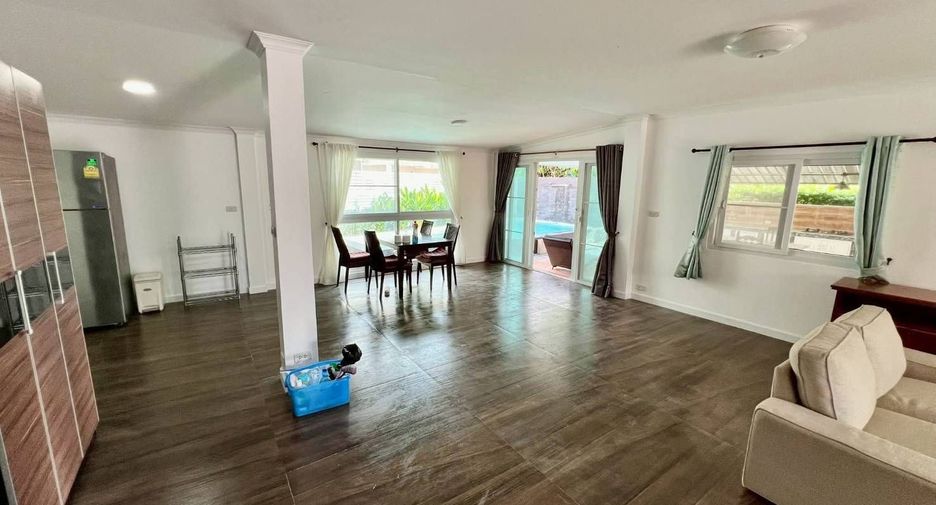 Villa zum Kauf mit 4 Zimmer in Bang Lamung, Chonburi