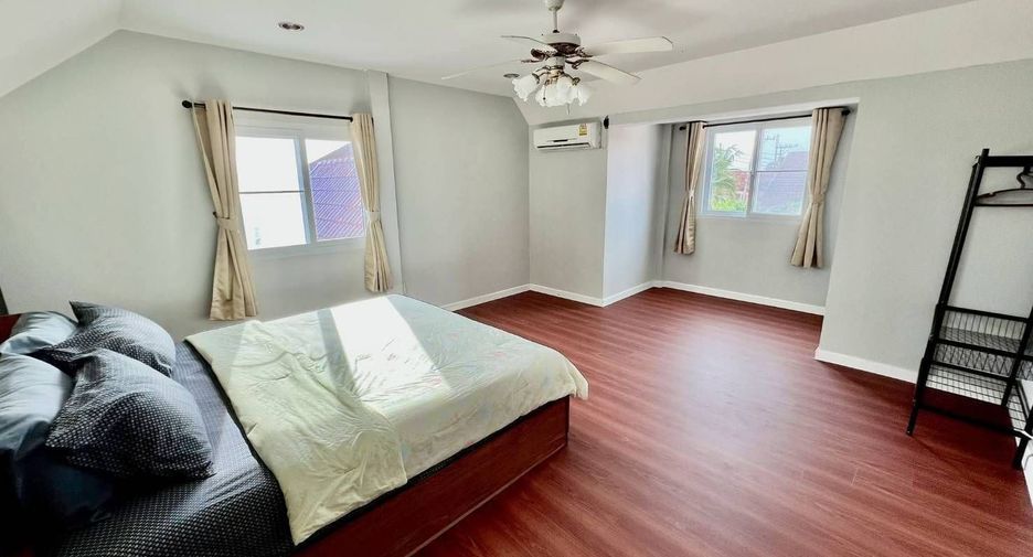 Villa en venta de 4 habitaciones en Bang Lamung, Chonburi