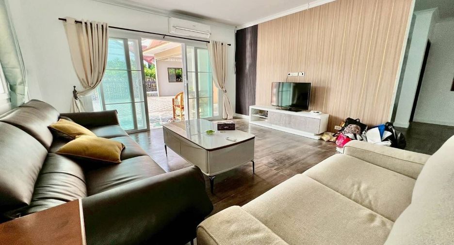 Villa zum Kauf mit 4 Zimmer in Bang Lamung, Chonburi