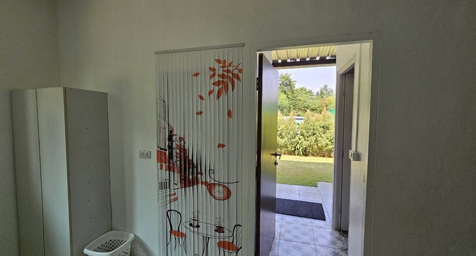 For sale 2 bedrooms townhouse in Hua Hin, Prachuap Khiri Khan