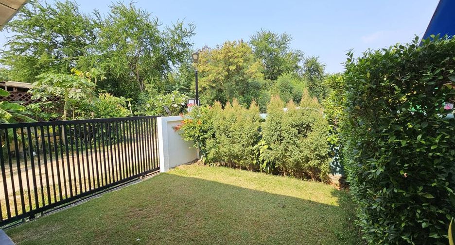 For sale 2 bedrooms townhouse in Hua Hin, Prachuap Khiri Khan