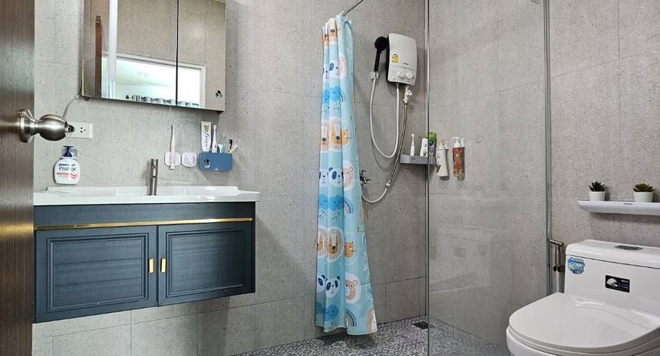 For sale 2 bedrooms townhouse in Hua Hin, Prachuap Khiri Khan