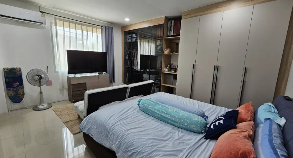 For sale 2 bedrooms townhouse in Hua Hin, Prachuap Khiri Khan