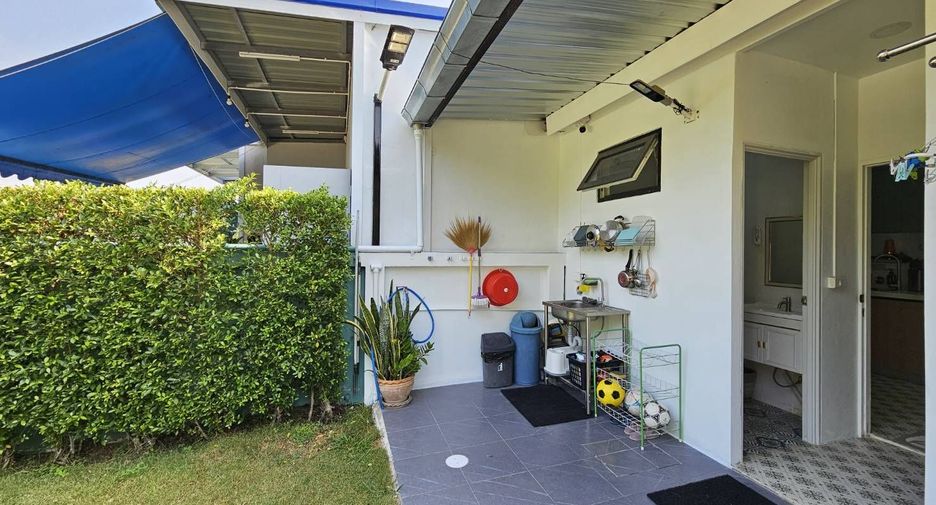 For sale 2 bedrooms townhouse in Hua Hin, Prachuap Khiri Khan