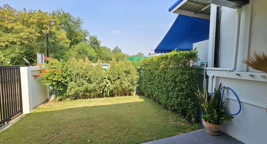 For sale 2 bedrooms townhouse in Hua Hin, Prachuap Khiri Khan