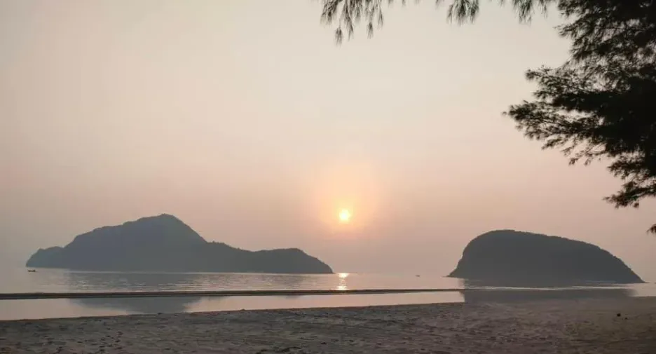For sale 4 bedrooms house in Sam Roi Yot, Prachuap Khiri Khan