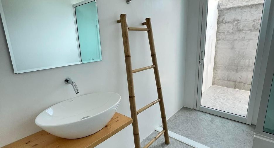 For sale 4 bedrooms house in Sam Roi Yot, Prachuap Khiri Khan