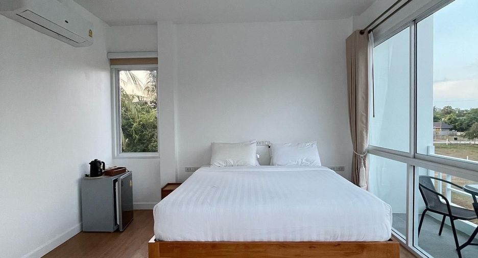 For sale 4 bedrooms house in Sam Roi Yot, Prachuap Khiri Khan