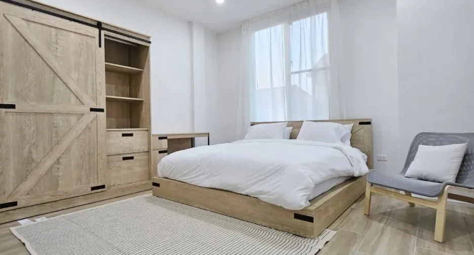 For rent 3 bedrooms townhouse in Hat Yai, Songkhla