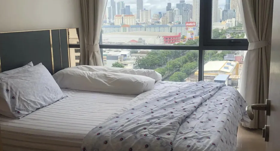 For sale 1 bed condo in Yan Nawa, Bangkok