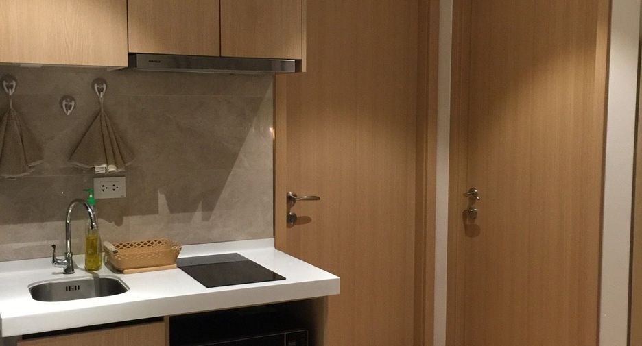 For sale 1 bed condo in Yan Nawa, Bangkok
