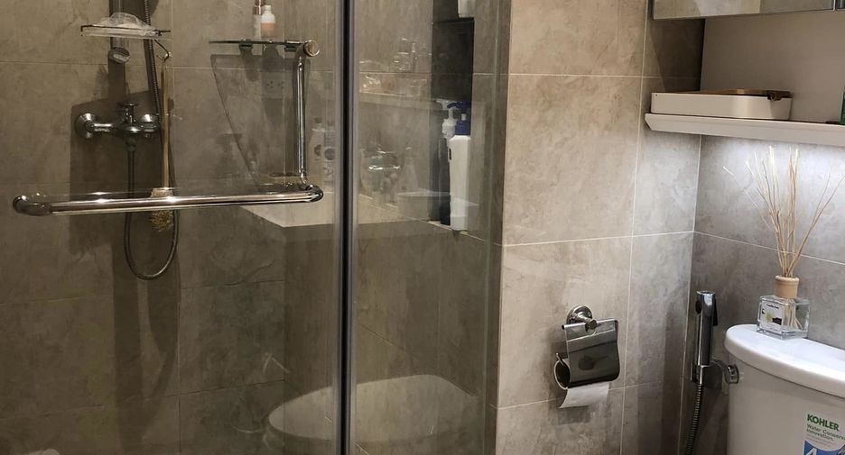For sale 1 bed condo in Yan Nawa, Bangkok