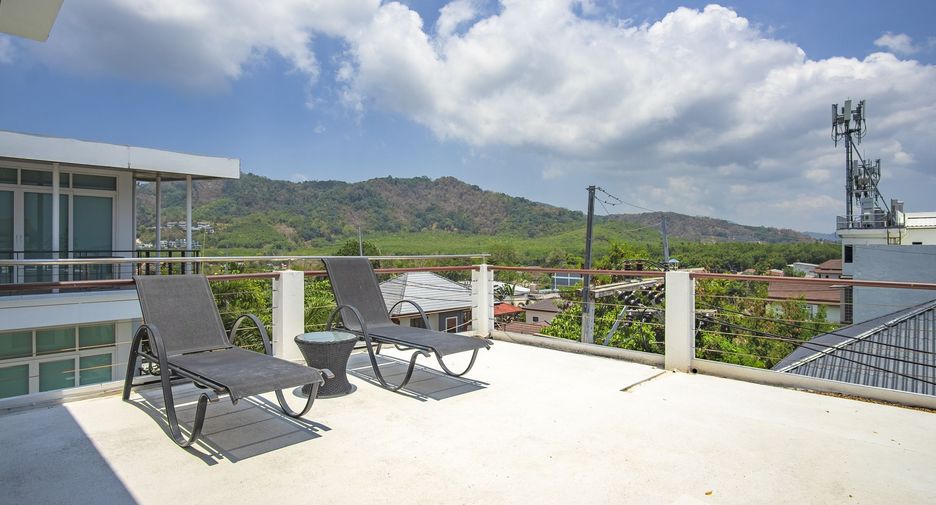 Casa adosada en alquiler de 4 habitaciones en Mueang Phuket, Phuket
