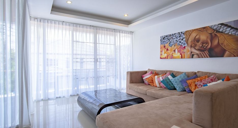 Casa adosada en alquiler de 4 habitaciones en Mueang Phuket, Phuket