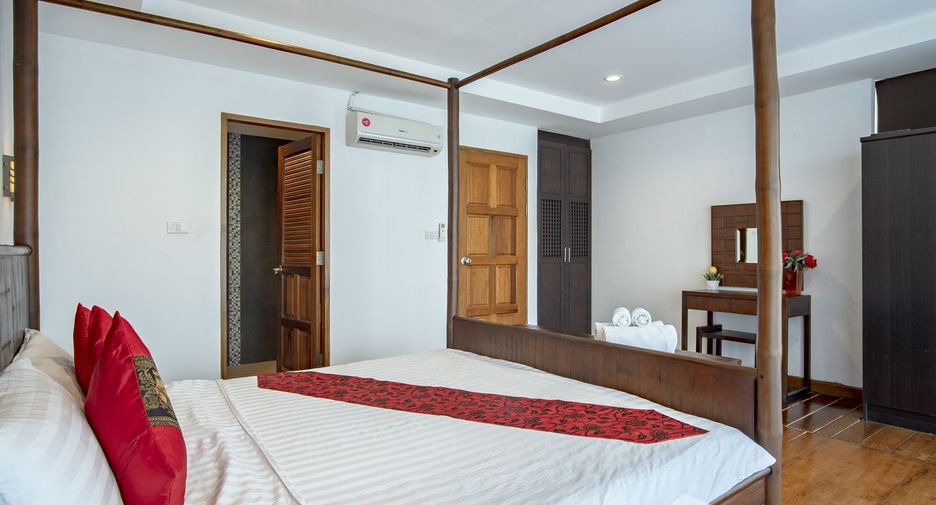Casa adosada en alquiler de 4 habitaciones en Mueang Phuket, Phuket