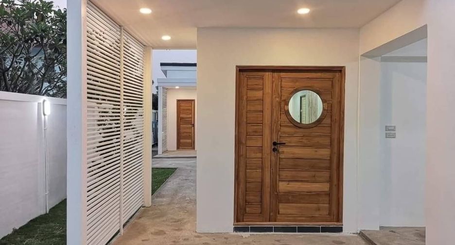 For sale 3 bedrooms house in Saraphi, Chiang Mai