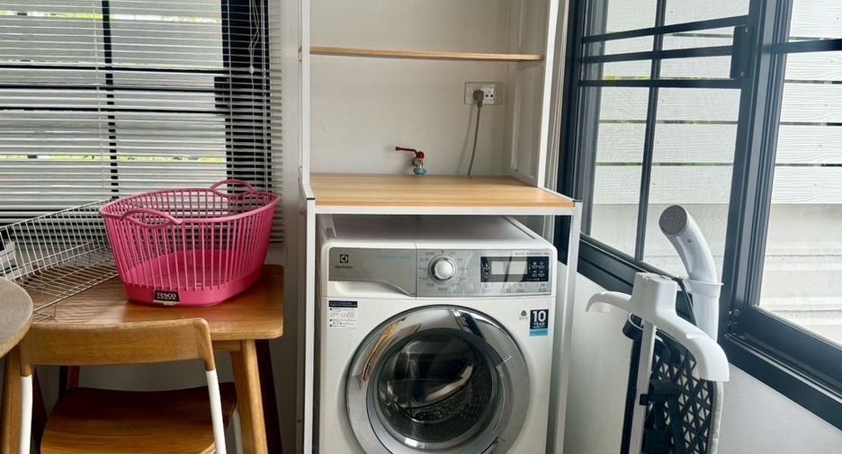 For rent 3 bedrooms house in Saraphi, Chiang Mai