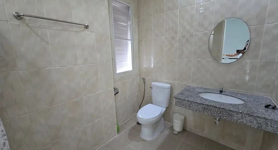 For rent 3 bedrooms townhouse in Hua Hin, Prachuap Khiri Khan