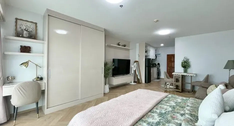 Wohnung zum Kauf mit Studio in Bang Lamung, Chonburi