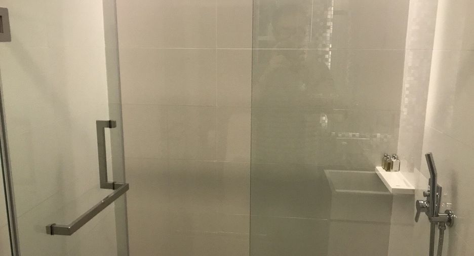 For sale 1 Beds condo in Khlong Toei, Bangkok