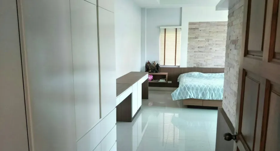For rent 3 bedrooms house in Bang Lamung, Chonburi