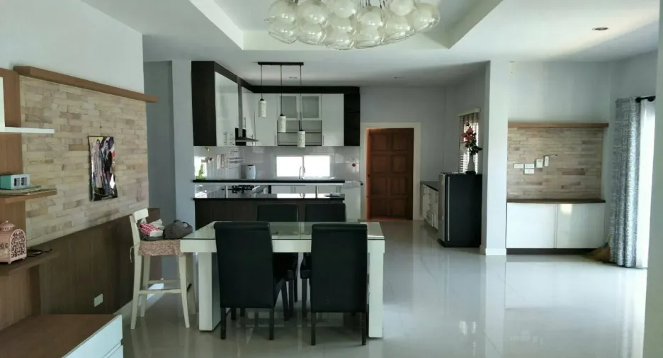 For rent 3 bedrooms house in Bang Lamung, Chonburi