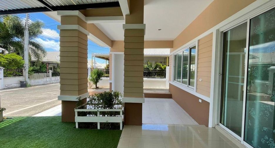 Casa en alquiler de 2 habitaciones en Sattahip, Chonburi