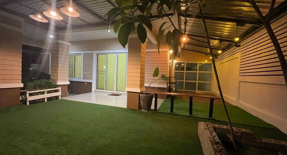 Casa en alquiler de 2 habitaciones en Sattahip, Chonburi