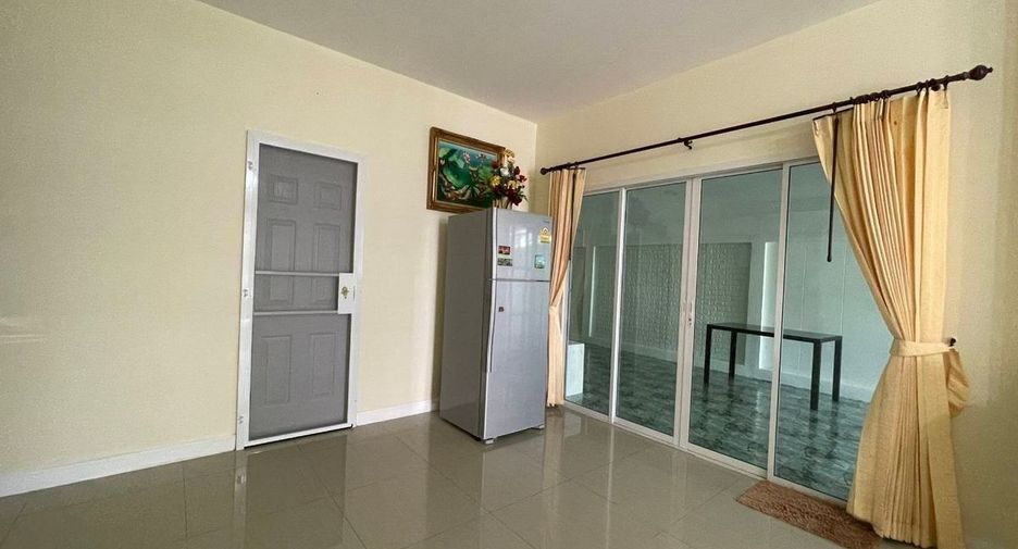Casa en alquiler de 2 habitaciones en Sattahip, Chonburi