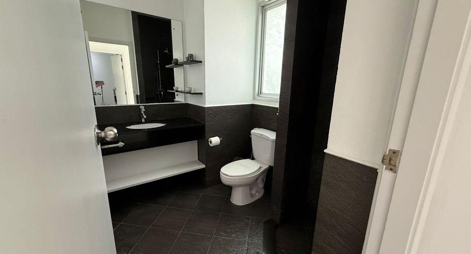 For rent 2 bedrooms condo in Thalang, Phuket