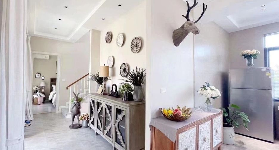 For sale 3 bedrooms villa in San Kamphaeng, Chiang Mai
