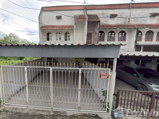 Reihenhaus zum Kauf mit 3 Zimmer in Huai Khwang, Bangkok