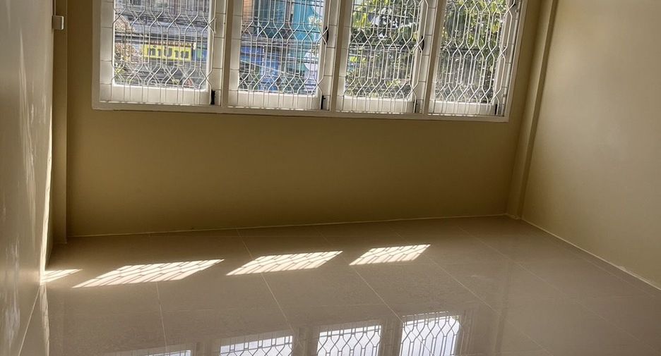 For sale 2 bedrooms townhouse in Hua Hin, Prachuap Khiri Khan