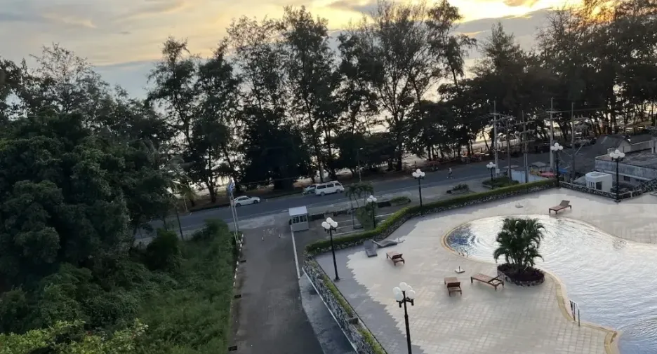 For sale 1 bed condo in Mueang Rayong, Rayong