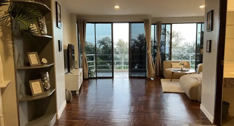 For sale 1 bed condo in Mueang Rayong, Rayong