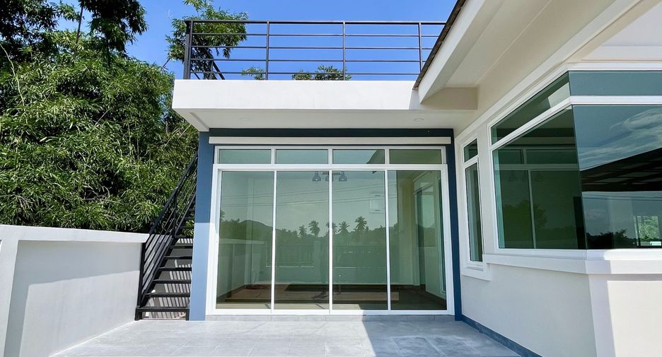 For sale 3 bedrooms house in Bang Saray, Pattaya