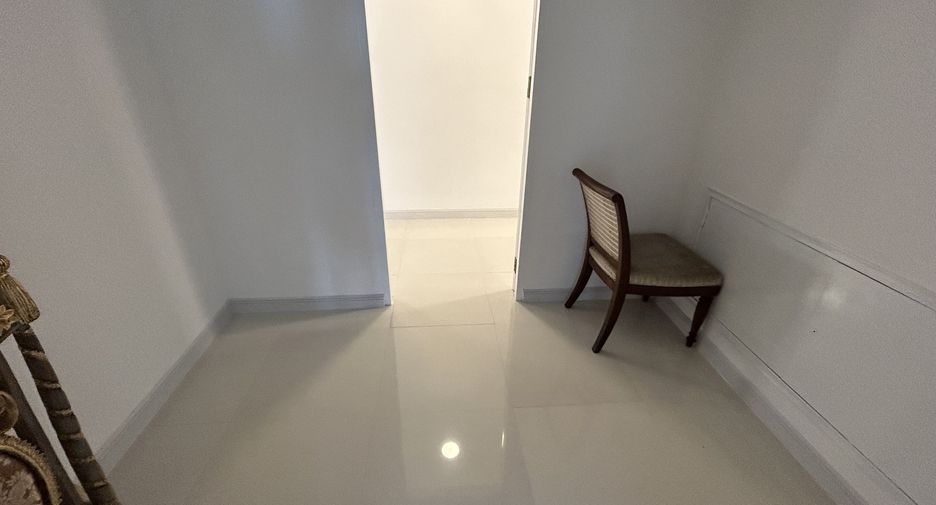 Продажа и аренда 3 спальни кондо в Щаттхана, Бангкок
