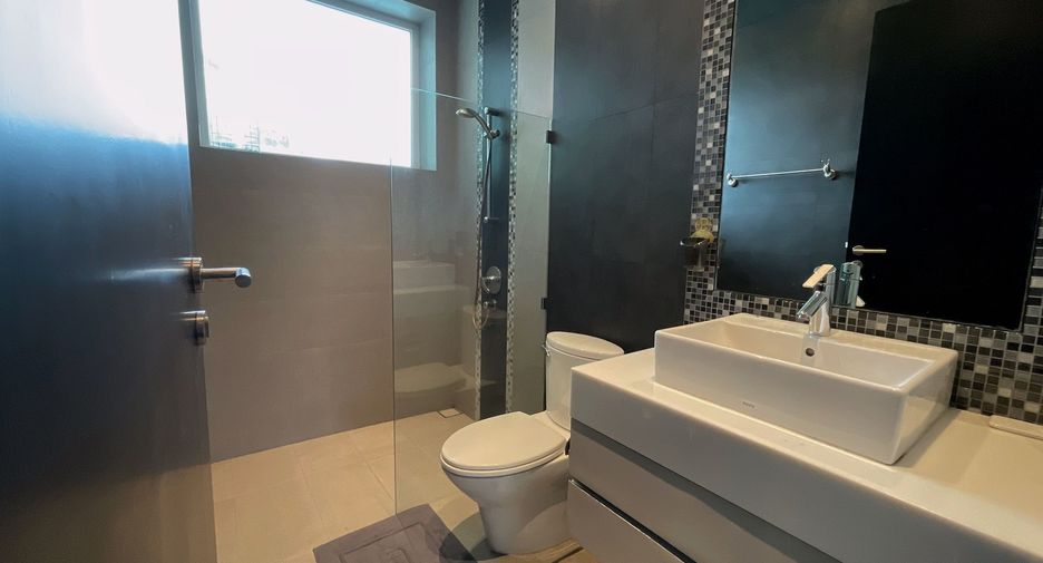 Villa en alquiler de 4 habitaciones en Thalang, Phuket