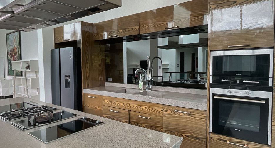 Villa en alquiler de 4 habitaciones en Thalang, Phuket