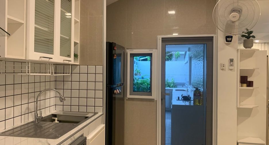 For rent 3 bedrooms villa in Bang Lamung, Chonburi