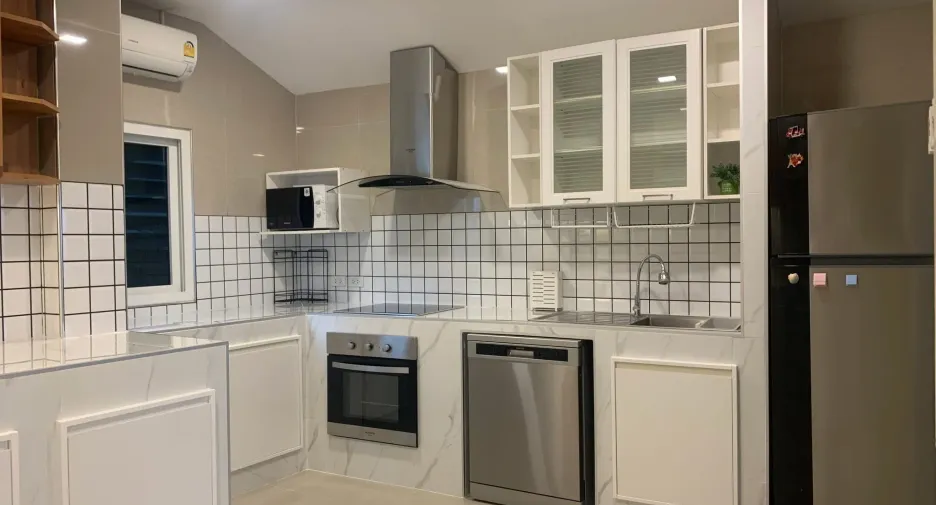 For rent 3 bedrooms villa in Bang Lamung, Chonburi