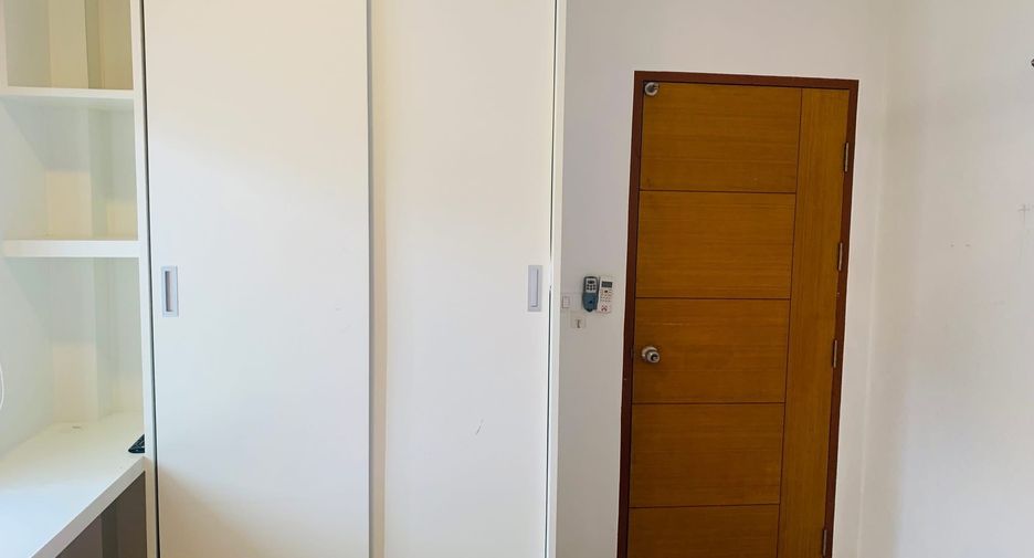For rent 3 bedrooms villa in Bang Lamung, Chonburi
