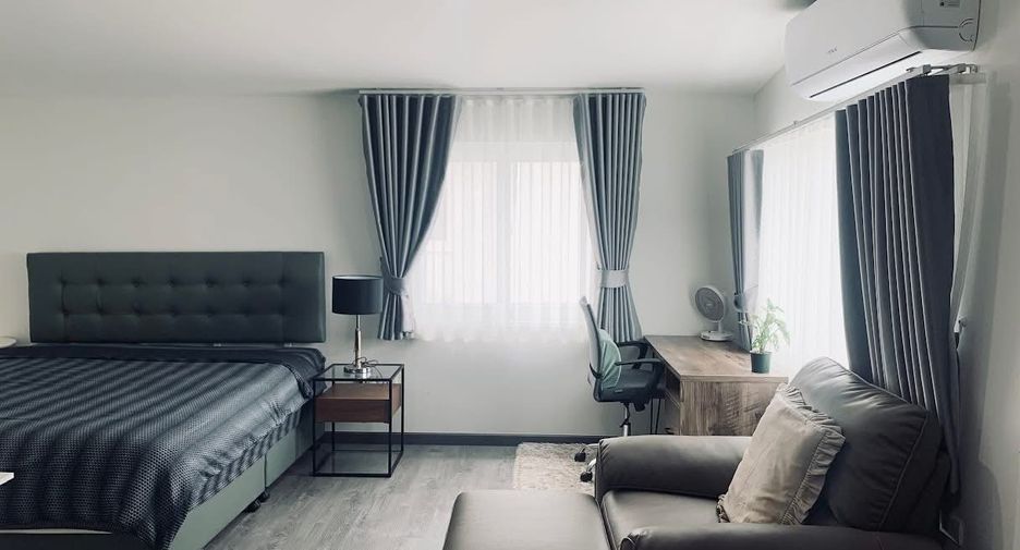 For rent 3 bedrooms villa in Bang Lamung, Chonburi