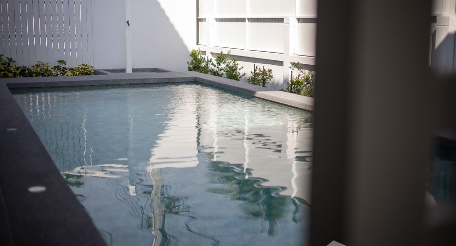 For sale 4 bedrooms house in Hang Dong, Chiang Mai