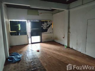 出售 4 卧室 商业空间 在 Khlong San, 曼谷