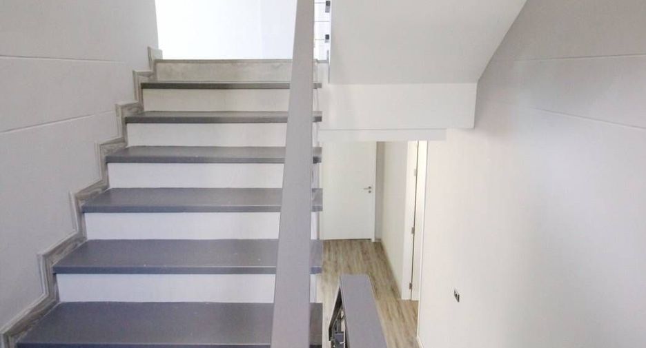 For rent 4 bedrooms villa in Hua Hin, Prachuap Khiri Khan