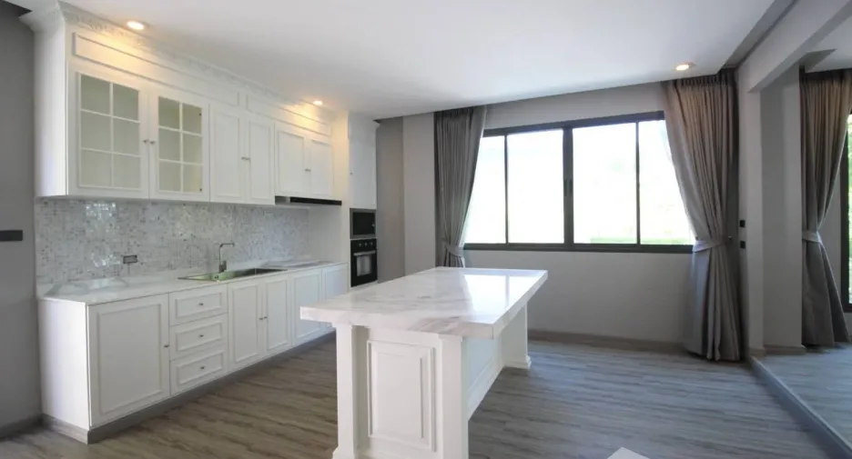 For rent 4 bedrooms villa in Hua Hin, Prachuap Khiri Khan