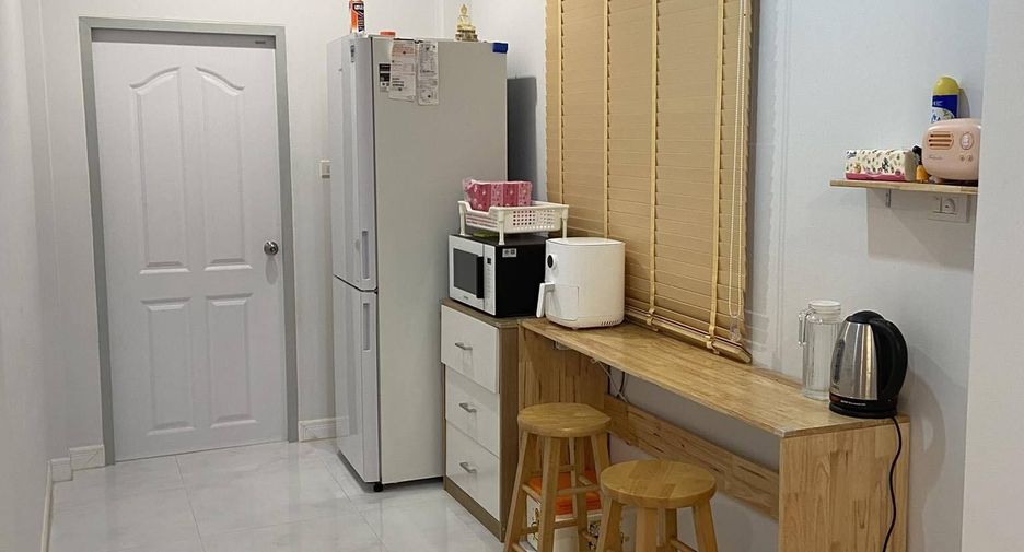 Casa en venta y en alquiler de 3 habitaciones en Sattahip, Chonburi