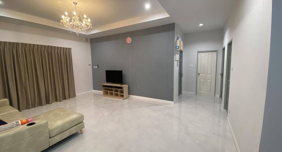 Casa en venta y en alquiler de 3 habitaciones en Sattahip, Chonburi