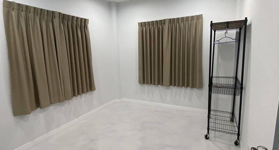 Casa en venta y en alquiler de 3 habitaciones en Sattahip, Chonburi
